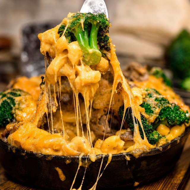 Beef & Broccoli Mac.
