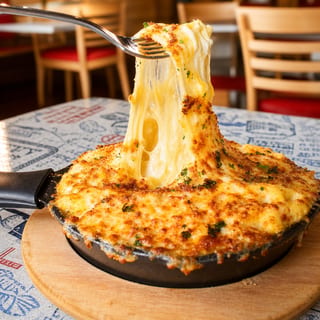 World Famous Five Cheese Mac